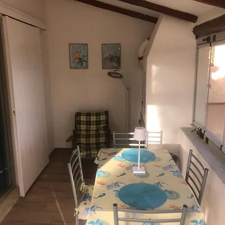 Apartment Monolocale A Di Gallura Rena Majore