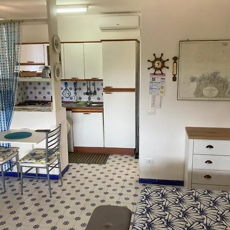 Apartment Monolocale A Di Gallura Rena Majore
